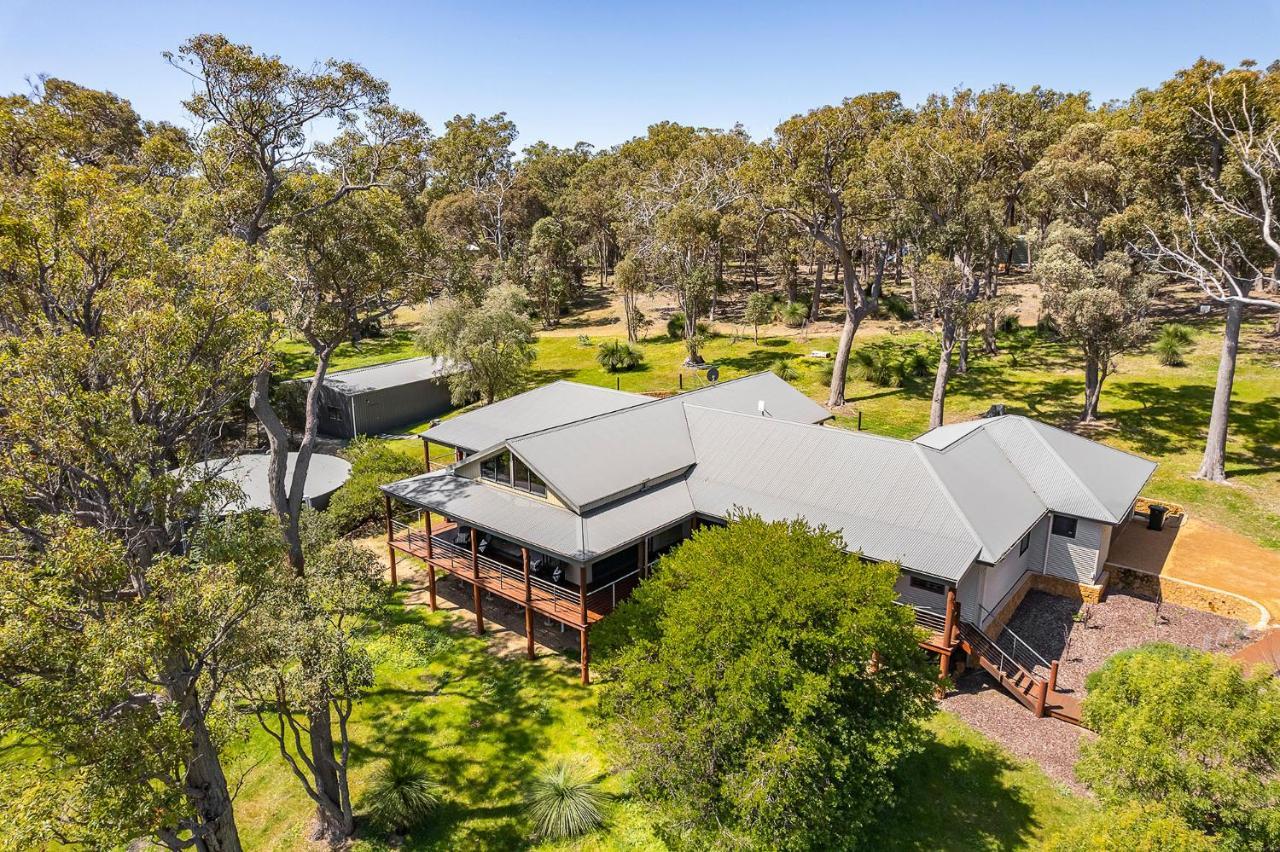 Redgum Treehouse - Outstanding Luxury In The Heart Of Wine Country And Minutes From The Beaches Quindalup Εξωτερικό φωτογραφία