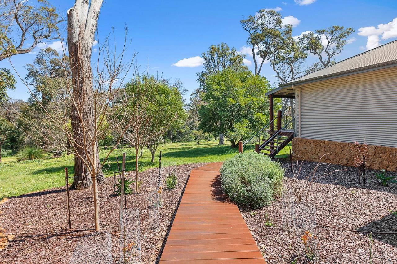 Redgum Treehouse - Outstanding Luxury In The Heart Of Wine Country And Minutes From The Beaches Quindalup Εξωτερικό φωτογραφία