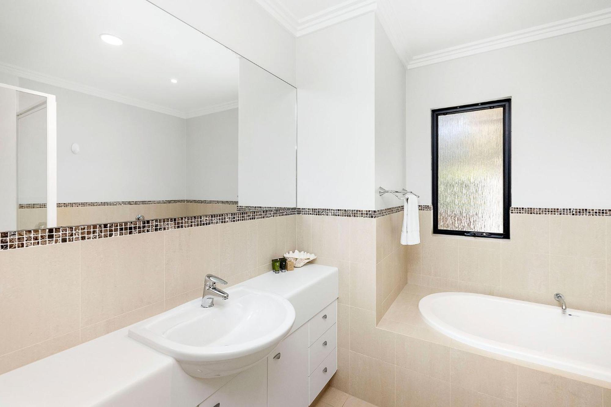 Redgum Treehouse - Outstanding Luxury In The Heart Of Wine Country And Minutes From The Beaches Quindalup Εξωτερικό φωτογραφία